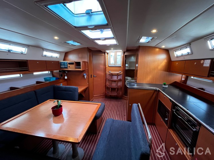 Bavaria 45 Cruiser - Yacht Charter Sailica