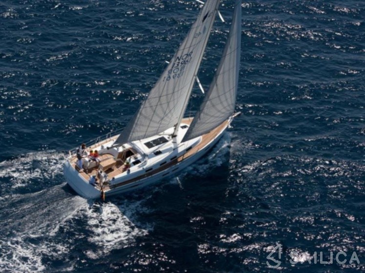 Bavaria 45 Cruiser - Yacht Charter Sailica