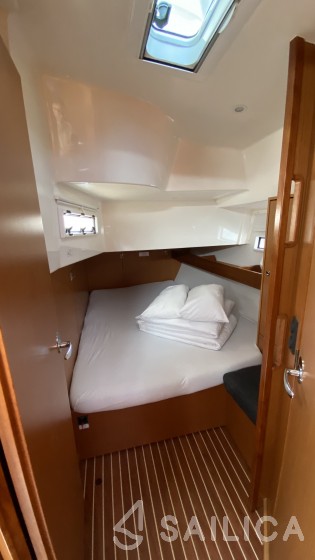 Bavaria 45 Cruiser - Yacht Charter Sailica