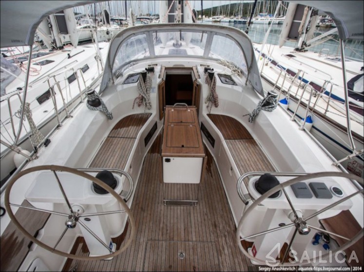 Bavaria 45 Cruiser - Yacht Charter Sailica