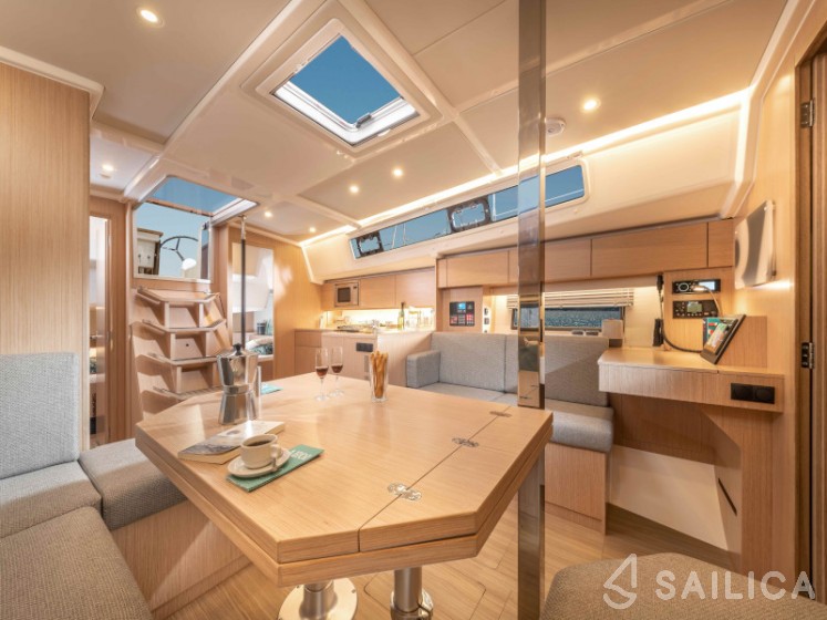 Bavaria C42 - Yacht Charter Sailica
