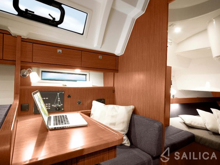 Bavaria 41 Cruiser - Yacht Charter Sailica