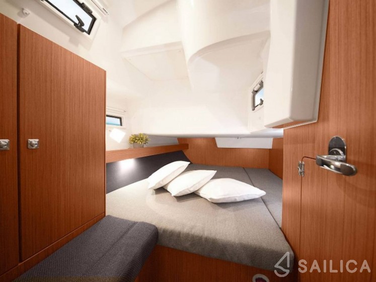Bavaria 41 Cruiser - Yacht Charter Sailica