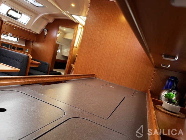 Bavaria 41 Cruiser - Yacht Charter Sailica