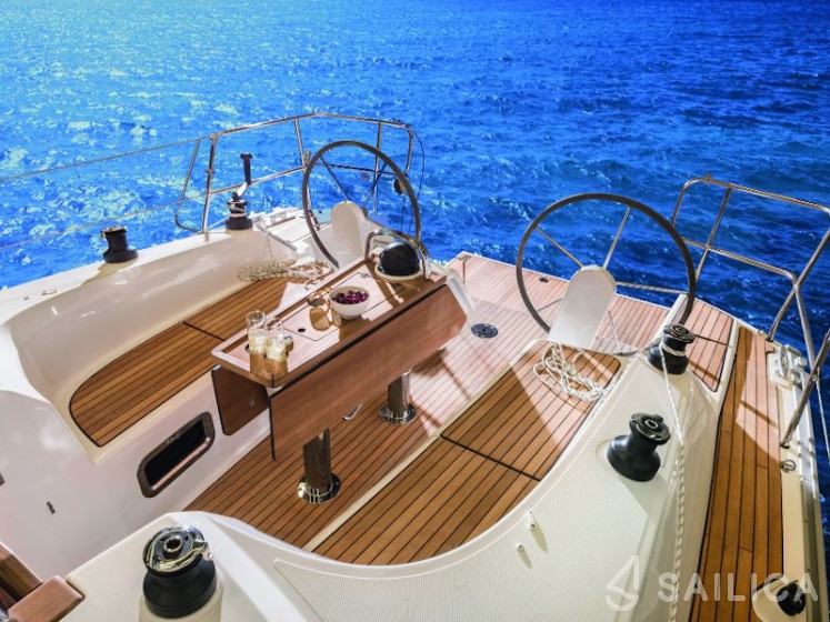 Bavaria 34 Cruiser - Yacht Charter Sailica