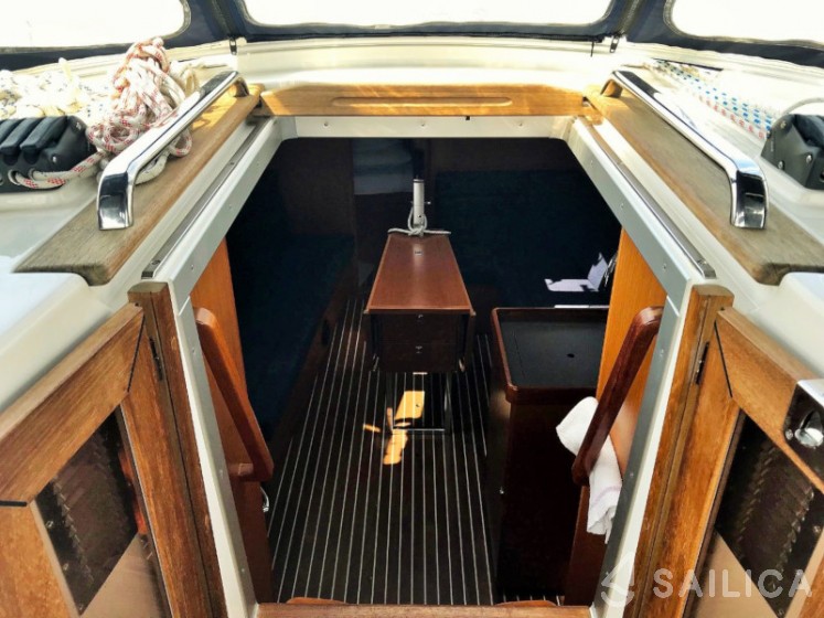 Bavaria 34 Cruiser - Yacht Charter Sailica