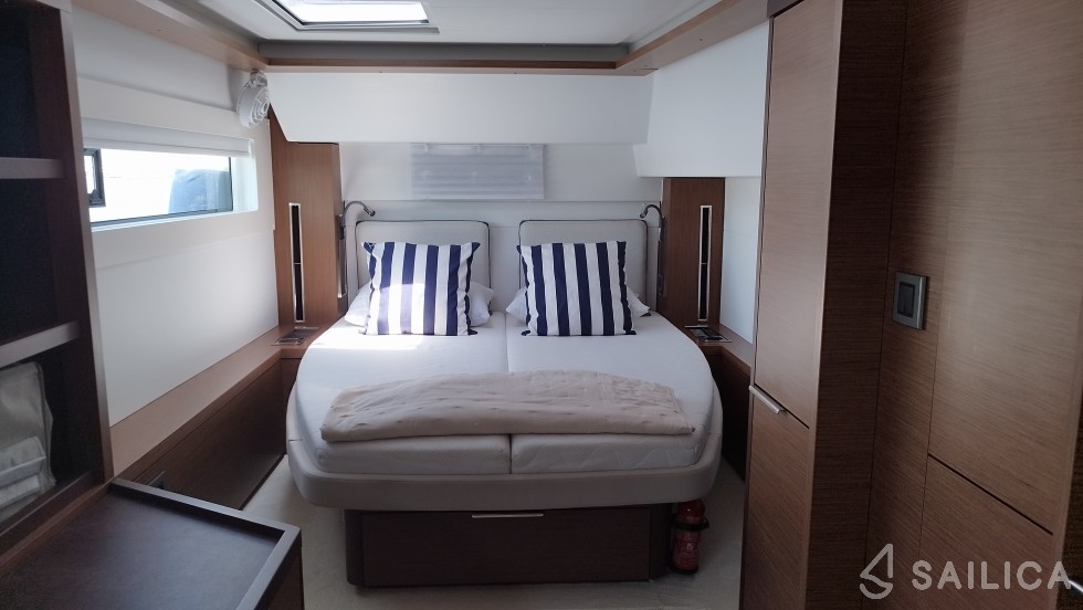 Lagoon 46  - Yacht Charter Sailica