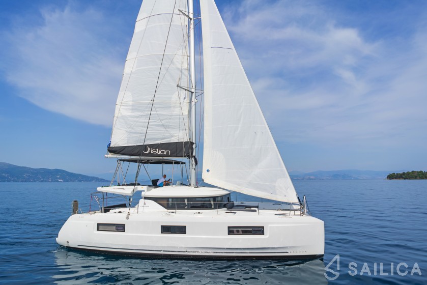 Lagoon 46  - Yacht Charter Sailica