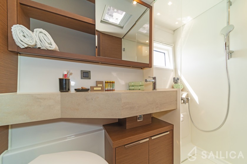 Lagoon 46  - Yacht Charter Sailica