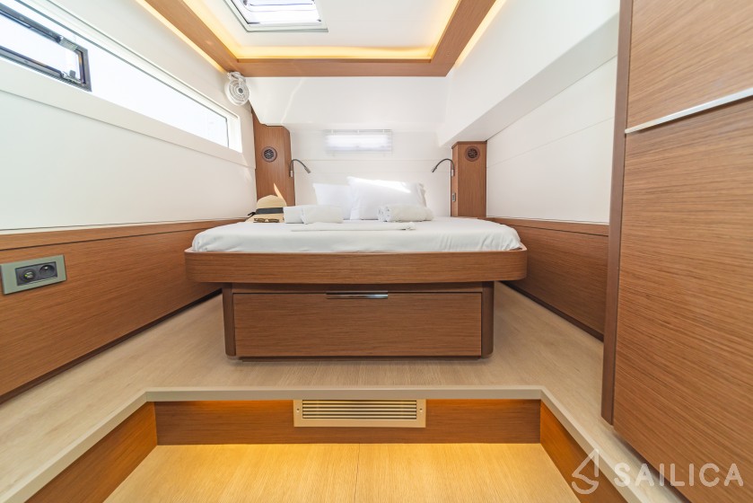 Lagoon 46  - Yacht Charter Sailica