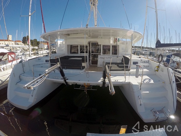 Lagoon 450 - Yacht Charter Sailica