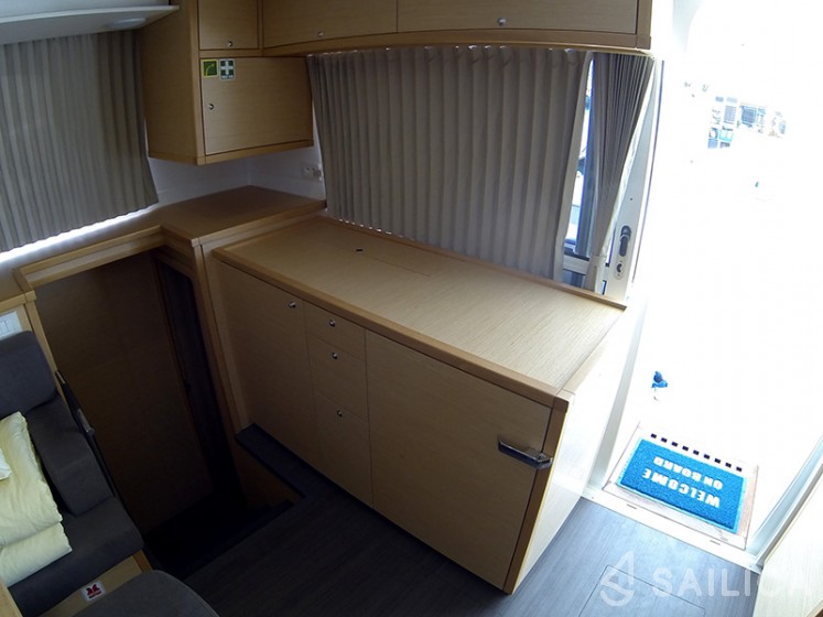 Lagoon 450 - Yacht Charter Sailica