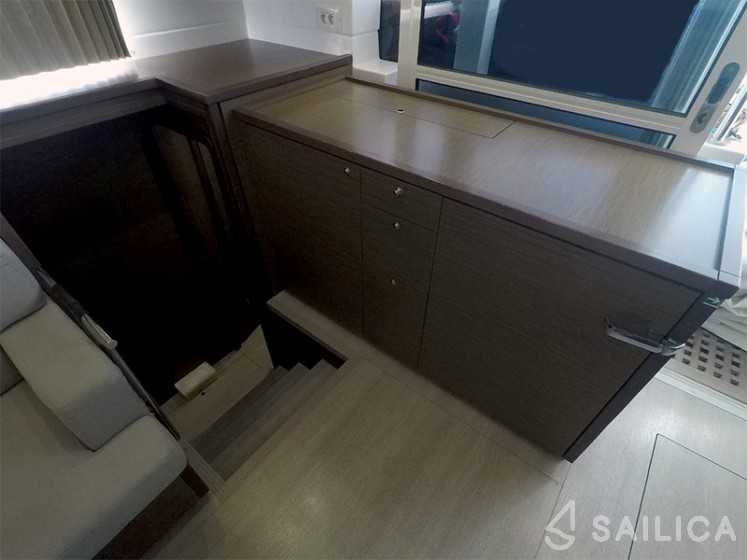 Lagoon 450 - Yacht Charter Sailica