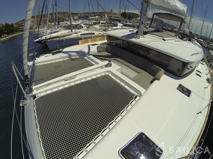 Lagoon 450 - Yacht Charter Sailica