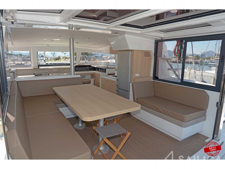 Bali 4.1 - Yacht Charter Sailica
