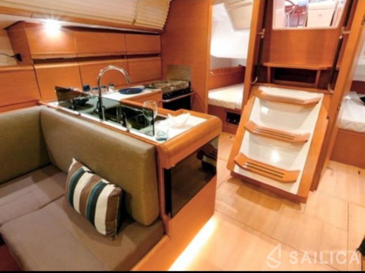 Sun Odyssey 439 - Yacht Charter Sailica