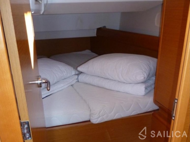 Sun Odyssey 439 - Yacht Charter Sailica