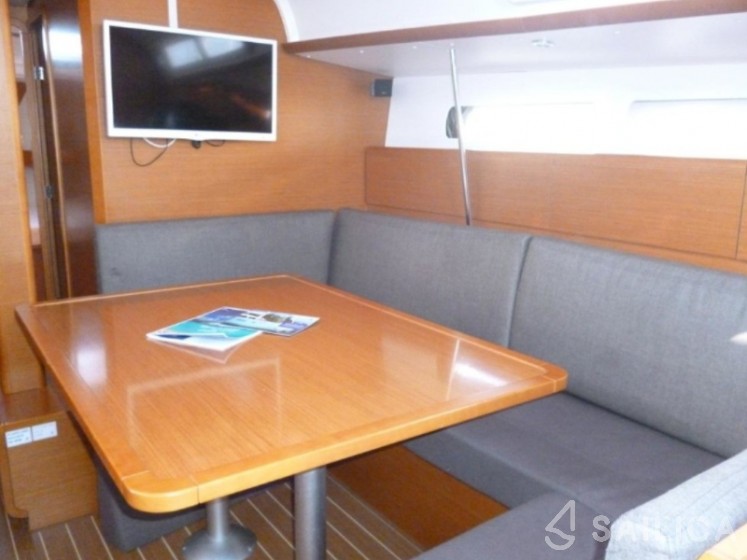 Sun Odyssey 439 - Yacht Charter Sailica