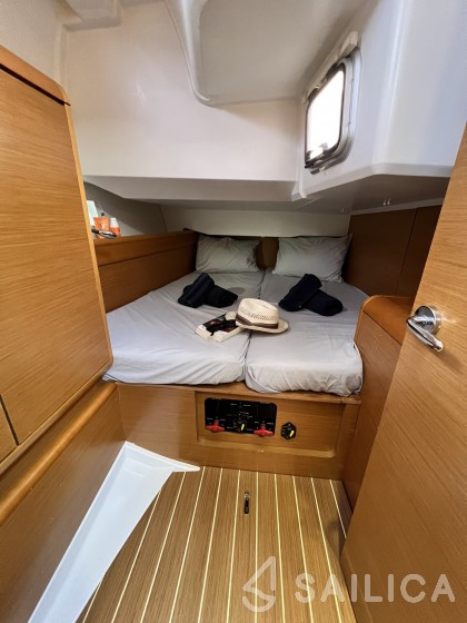 Sun Odyssey 439 - Yacht Charter Sailica