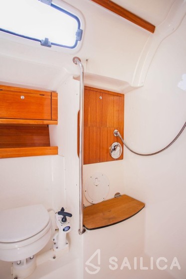 Bavaria 46 Cruiser - Yacht Charter Sailica