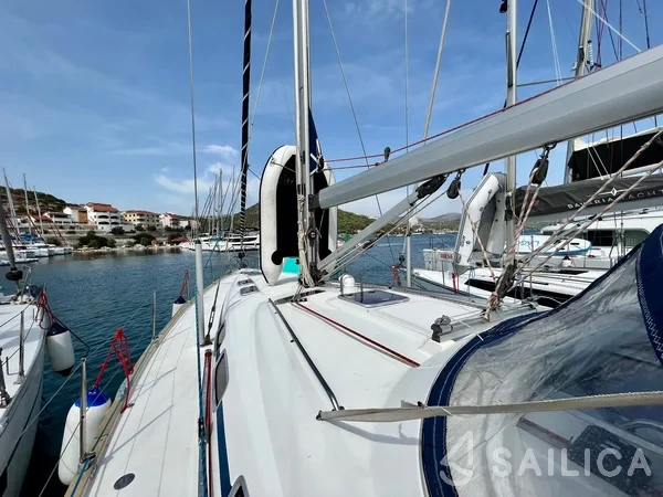 Bavaria 46 Cruiser - Yacht Charter Sailica