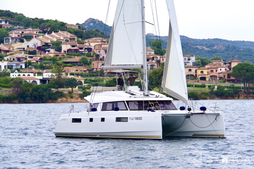Nautitech 46 Fly - Yacht Charter Sailica