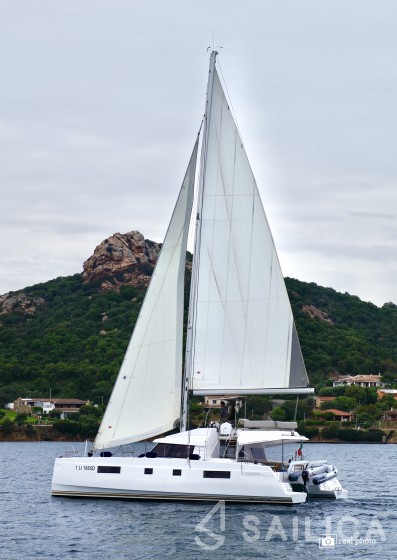 Nautitech 46 Fly - Yacht Charter Sailica
