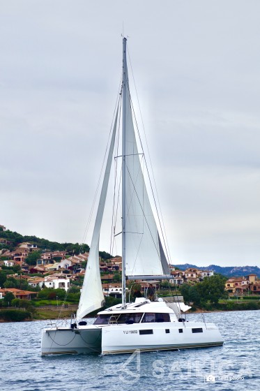 Nautitech 46 Fly - Yacht Charter Sailica