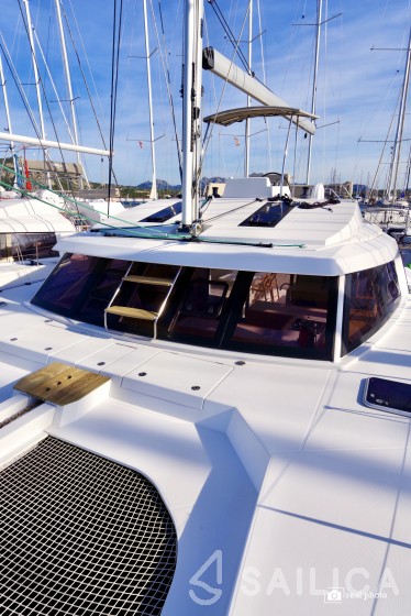 Nautitech 46 Fly - Yacht Charter Sailica