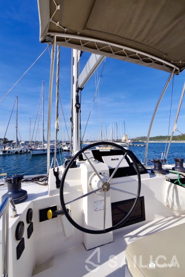Nautitech 46 Fly - Yacht Charter Sailica