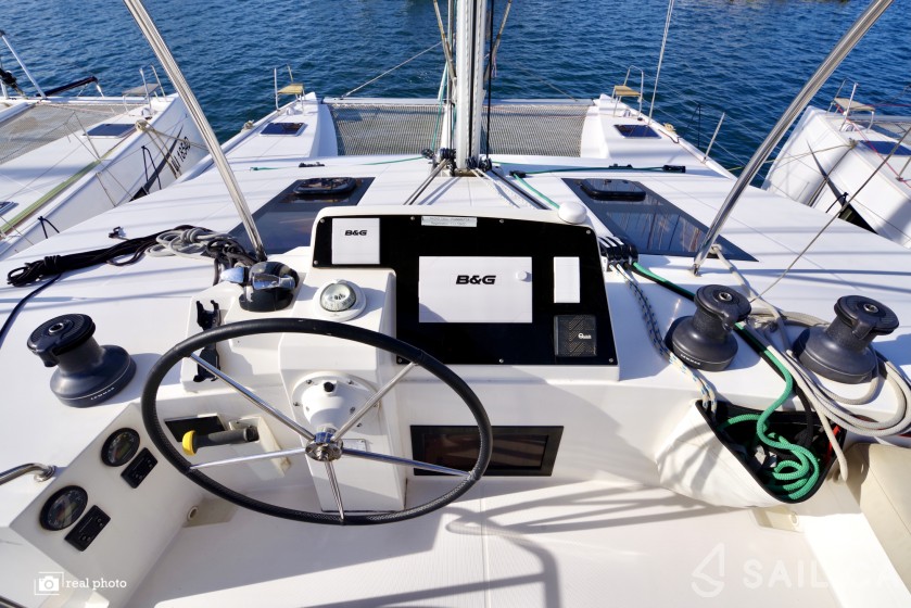 Nautitech 46 Fly - Yacht Charter Sailica