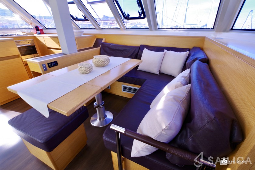 Nautitech 46 Fly - Yacht Charter Sailica
