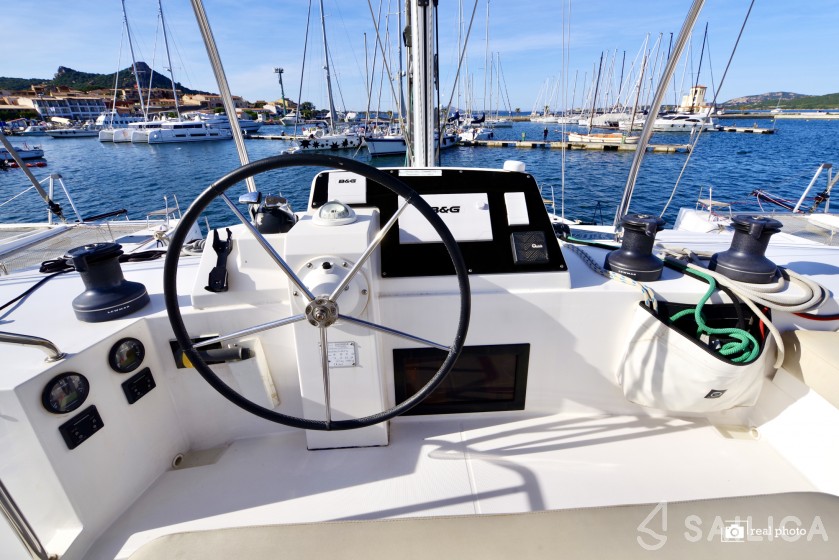 Nautitech 46 Fly - Yacht Charter Sailica