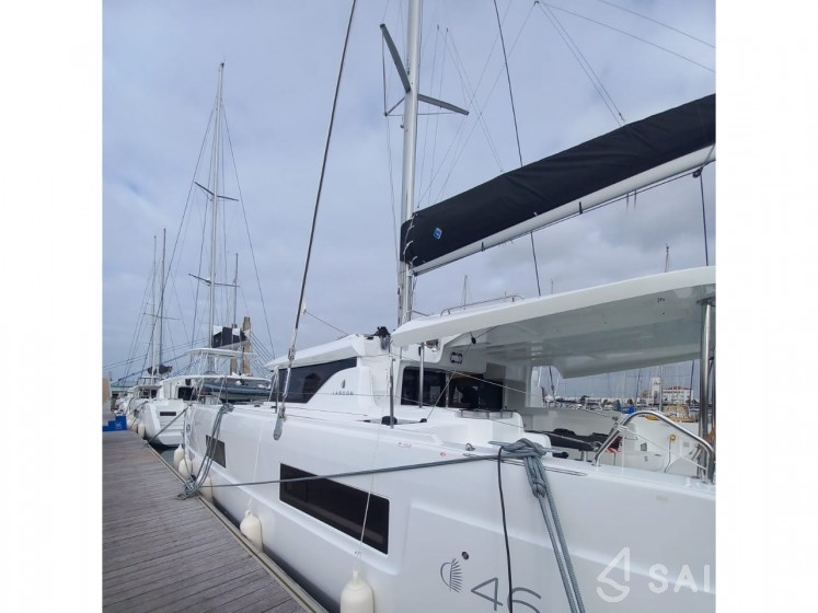 Lagoon 46  - Yacht Charter Sailica