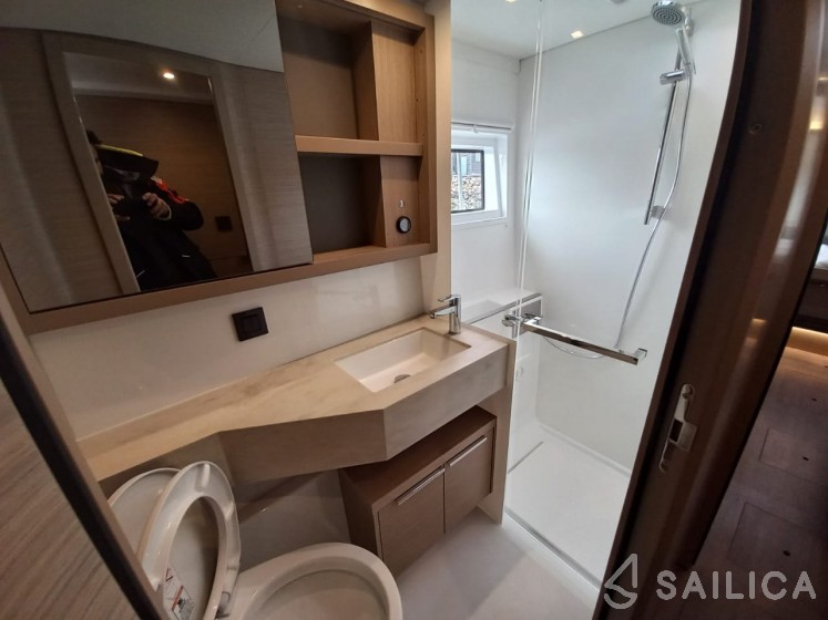 Lagoon 46  - Yacht Charter Sailica