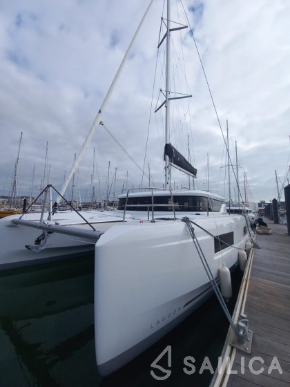 Lagoon 46  - Yacht Charter Sailica