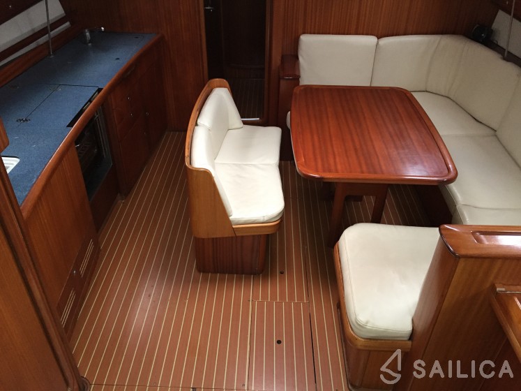 Bavaria 44 - Yacht Charter Sailica