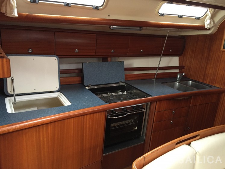 Bavaria 44 - Yacht Charter Sailica