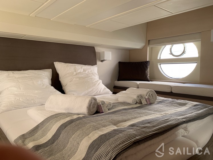 Monte Carlo 5 - Yacht Charter Sailica