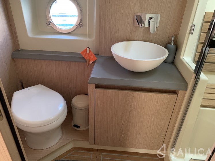 Monte Carlo 5 - Yacht Charter Sailica