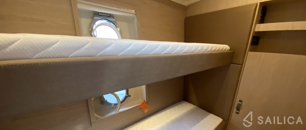 Monte Carlo 5 - Yacht Charter Sailica