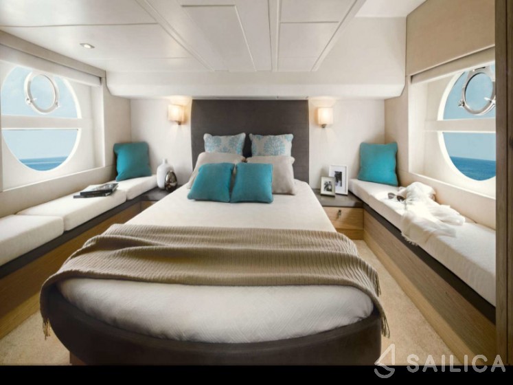 Monte Carlo 5 - Yacht Charter Sailica