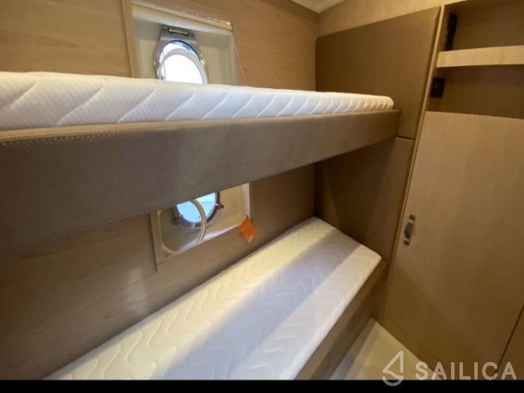 Monte Carlo 5 - Yacht Charter Sailica