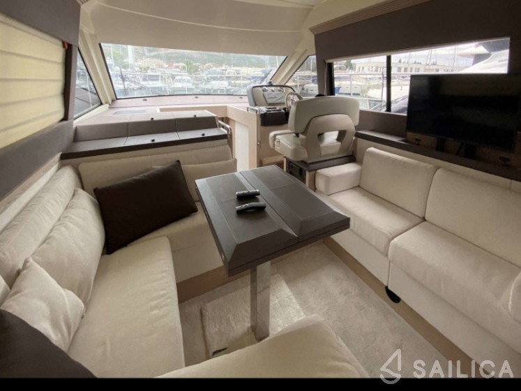 Monte Carlo 5 - Yacht Charter Sailica