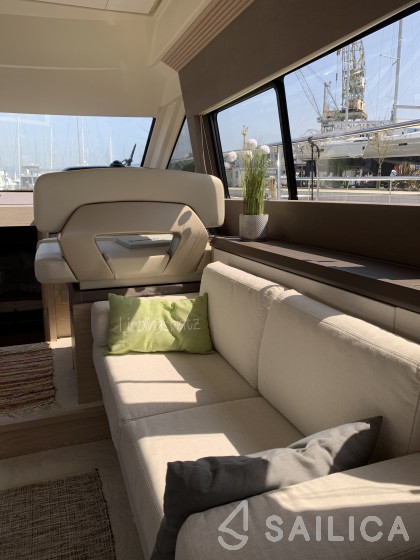 Monte Carlo 5 - Yacht Charter Sailica