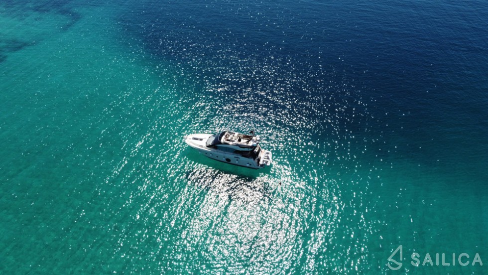 Monte Carlo 5 - Yacht Charter Sailica