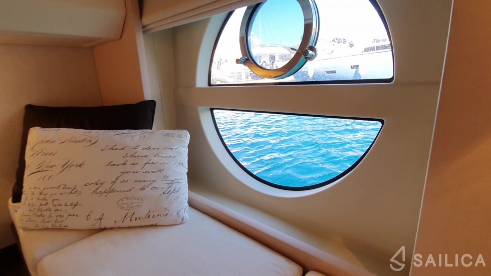 Monte Carlo 5 - Yacht Charter Sailica
