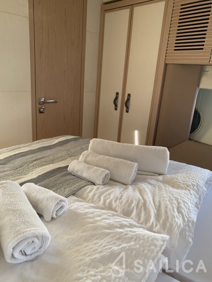 Monte Carlo 5 - Yacht Charter Sailica