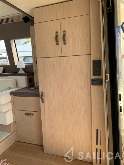 Monte Carlo 5 - Yacht Charter Sailica