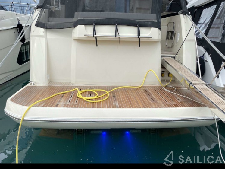 Monte Carlo 5 - Yacht Charter Sailica